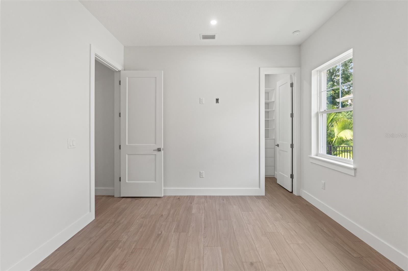 Image 37 of 61 For 4716 Hickory Oak Drive