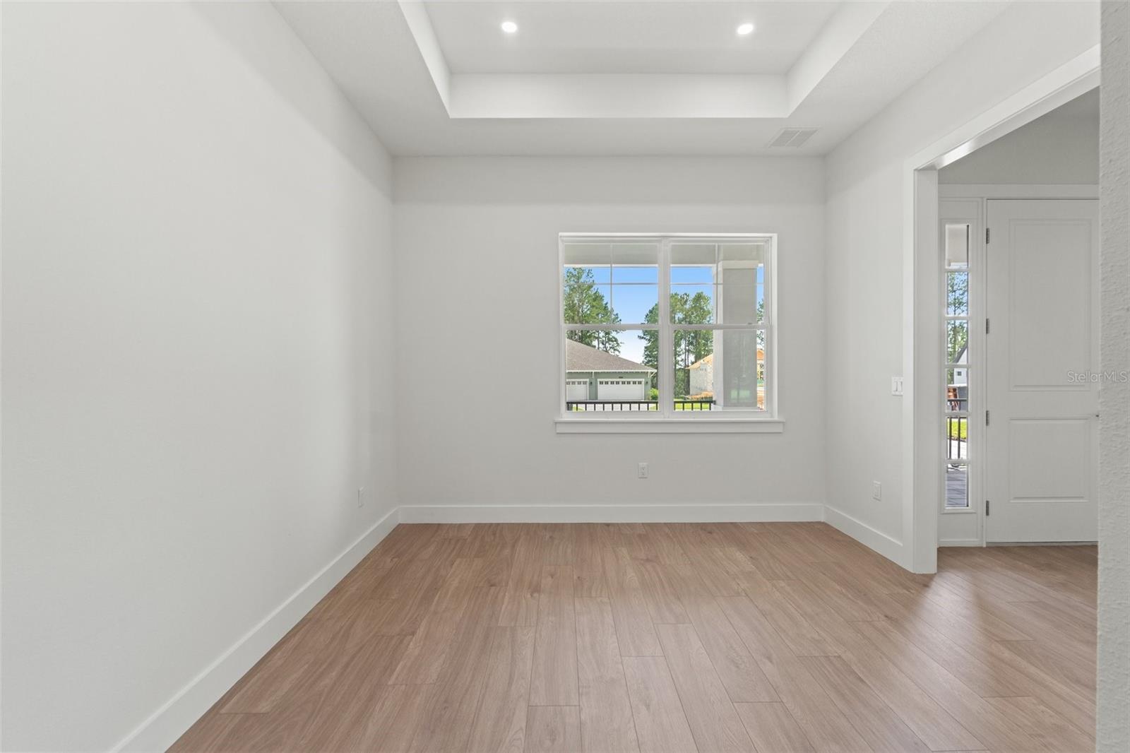 Image 9 of 61 For 4716 Hickory Oak Drive