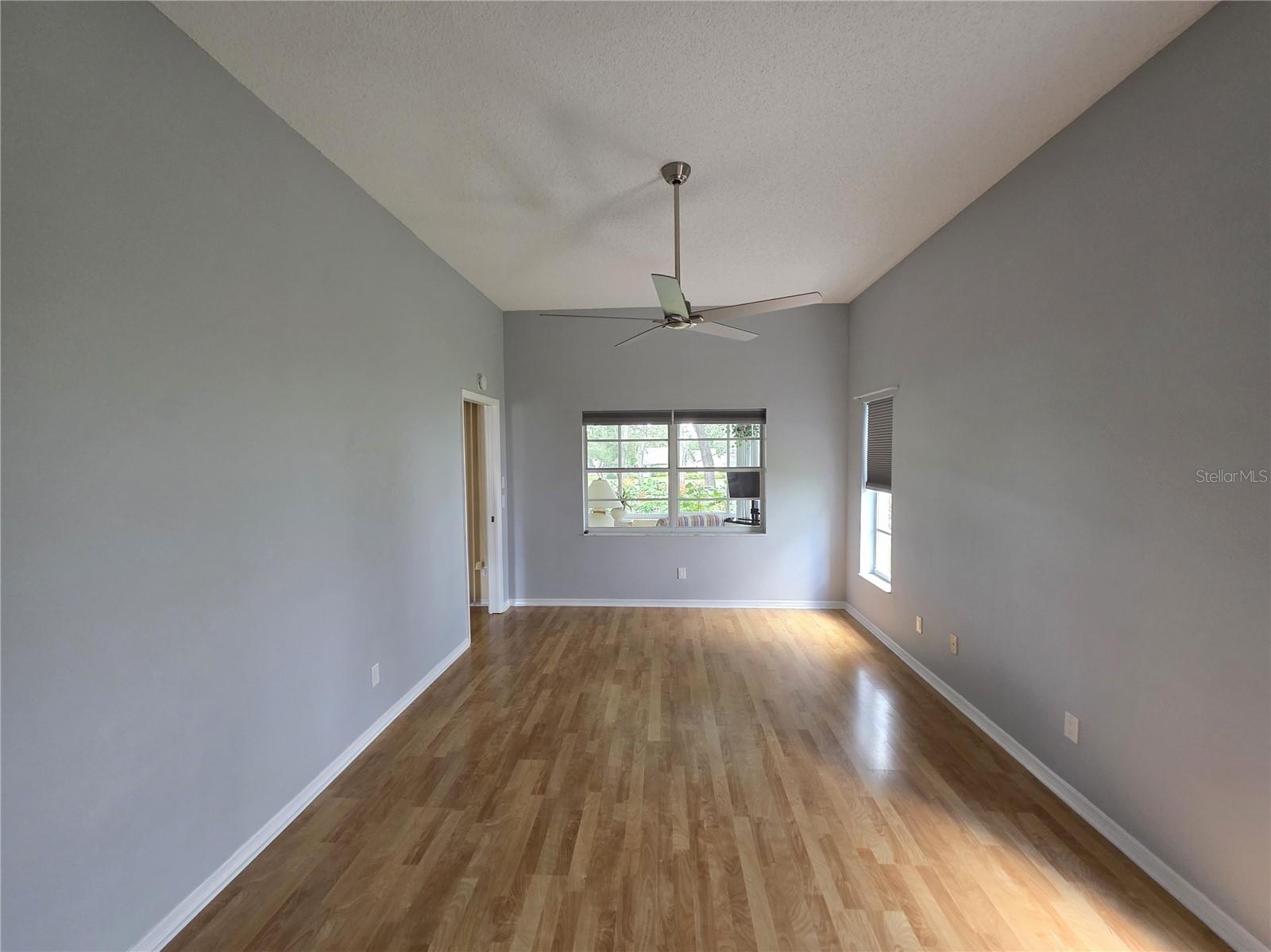 Image 17 of 29 For 7009 Rolling Green Drive