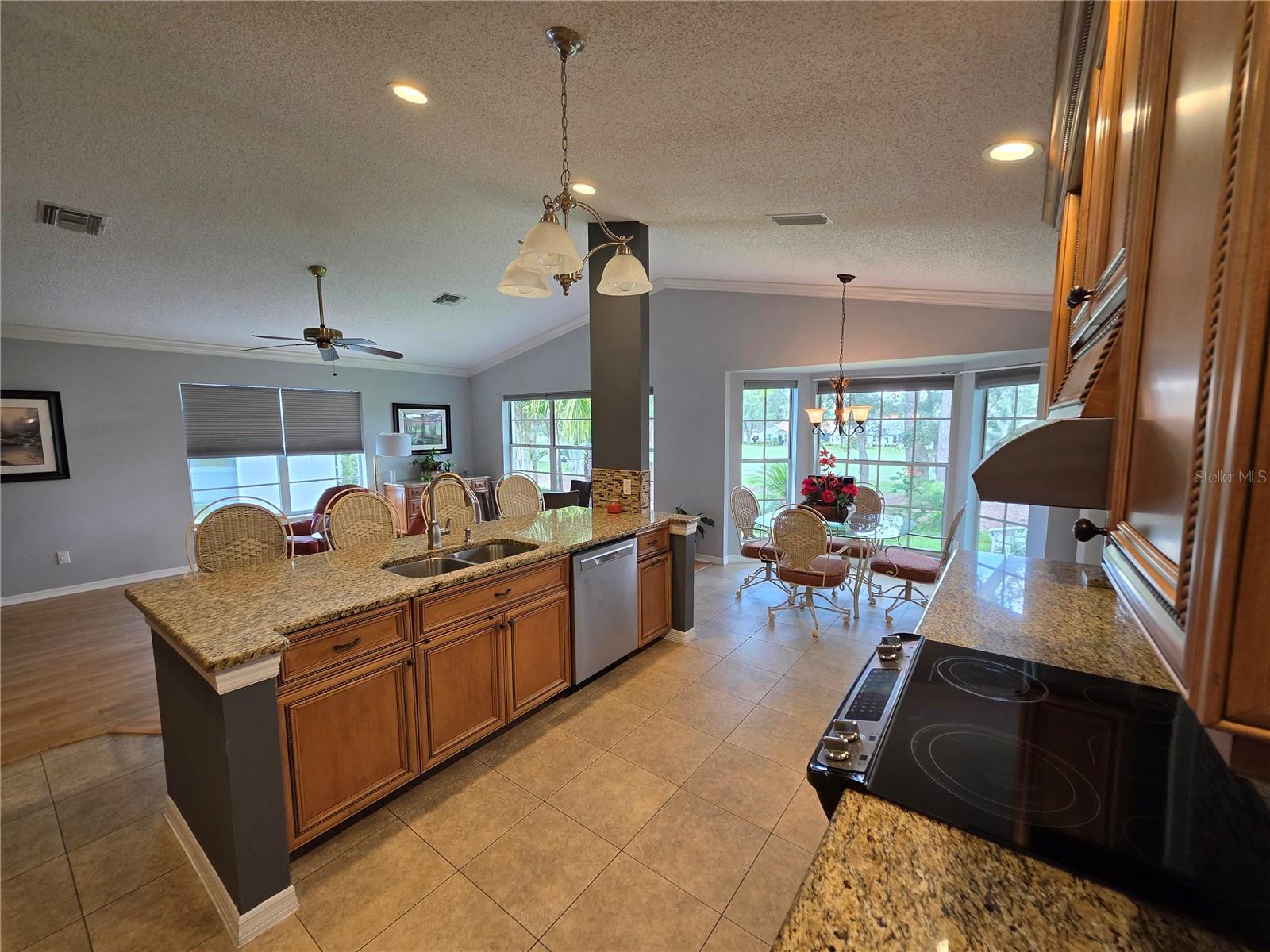 Image 7 of 29 For 7009 Rolling Green Drive
