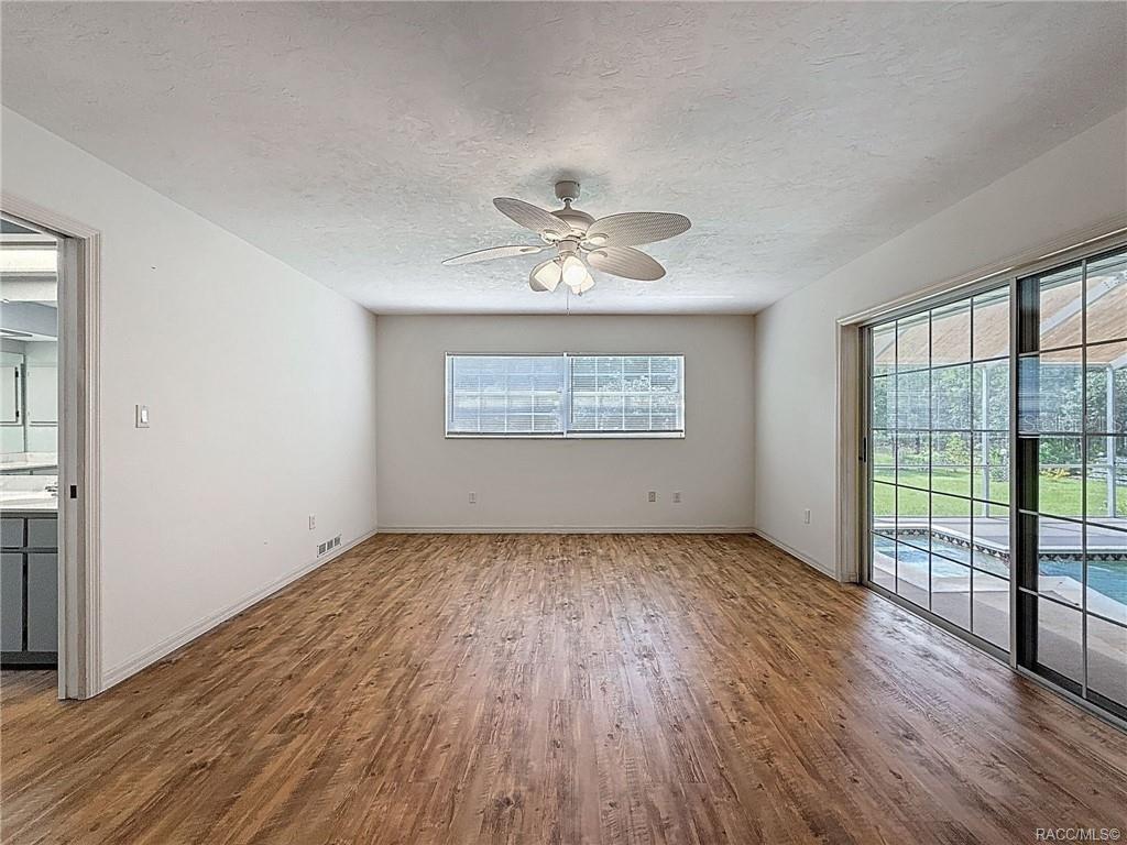 Image 31 of 74 For 5396 Pine Ridge Boulevard