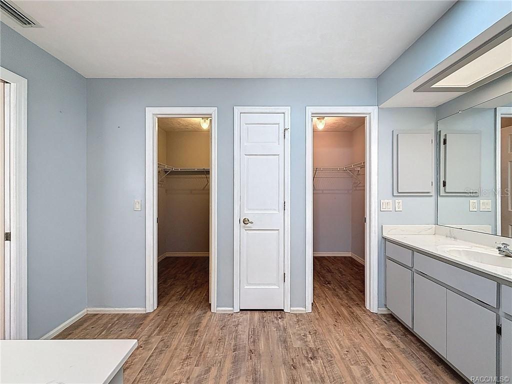 Image 35 of 74 For 5396 Pine Ridge Boulevard