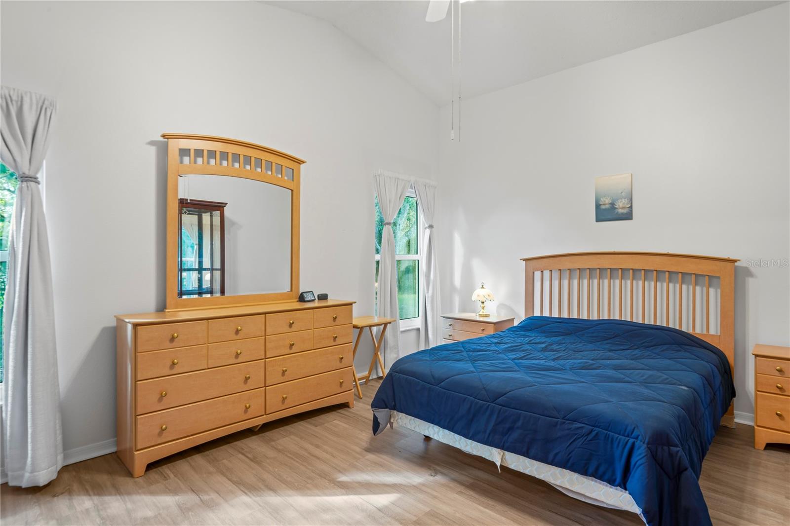 Image 21 of 76 For 11242 Heathrow Avenue
