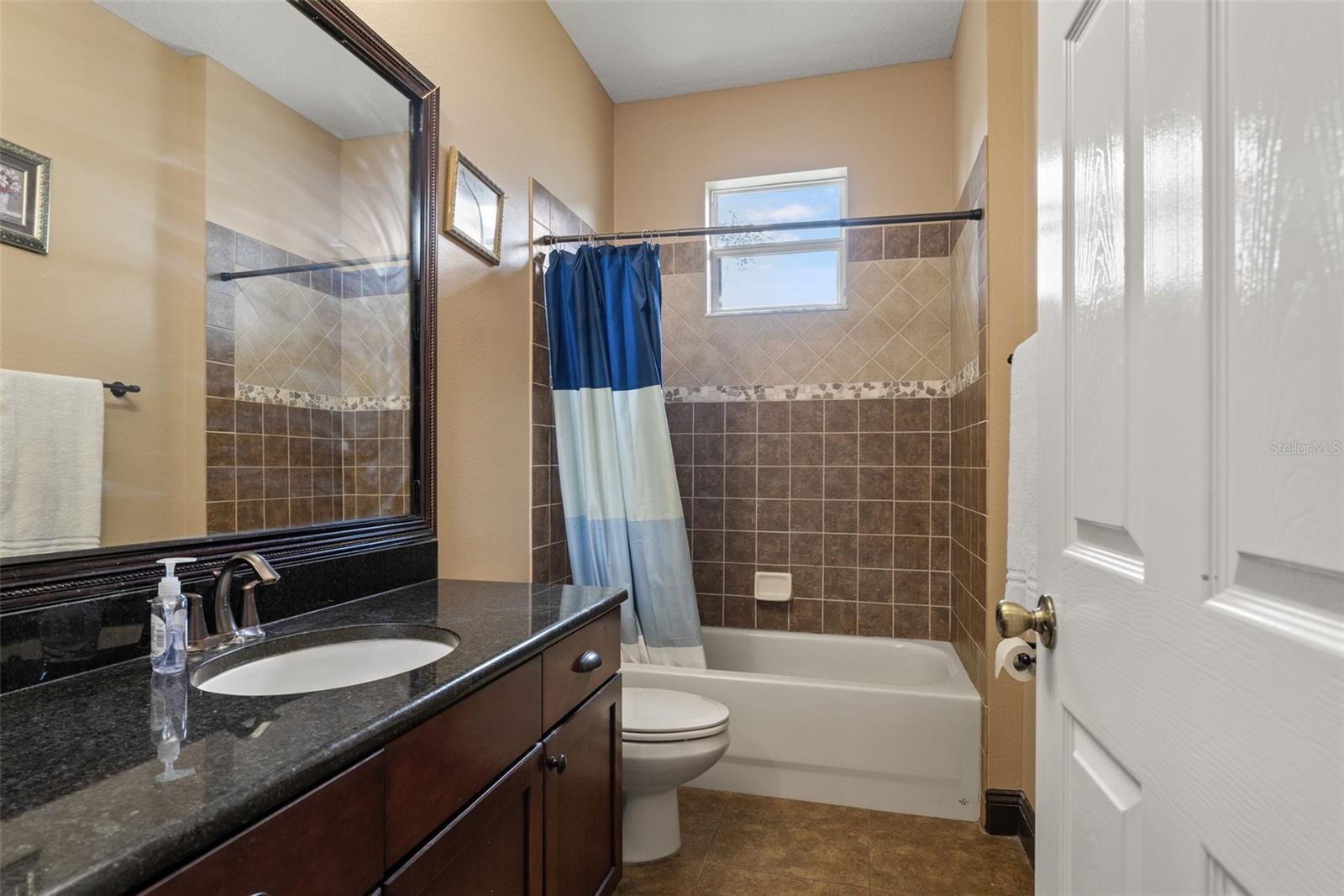 Image 32 of 72 For 3331 Stonegate Falls Drive