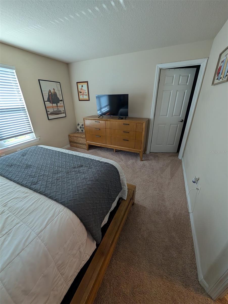 Listing photo id 6 for 6394 Banyan Boulevard 204