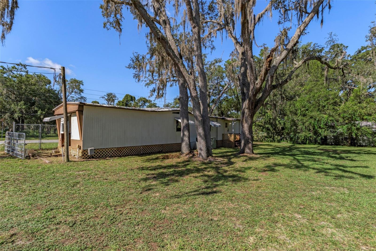 Image 12 of 33 For 16165 Wiscon Road