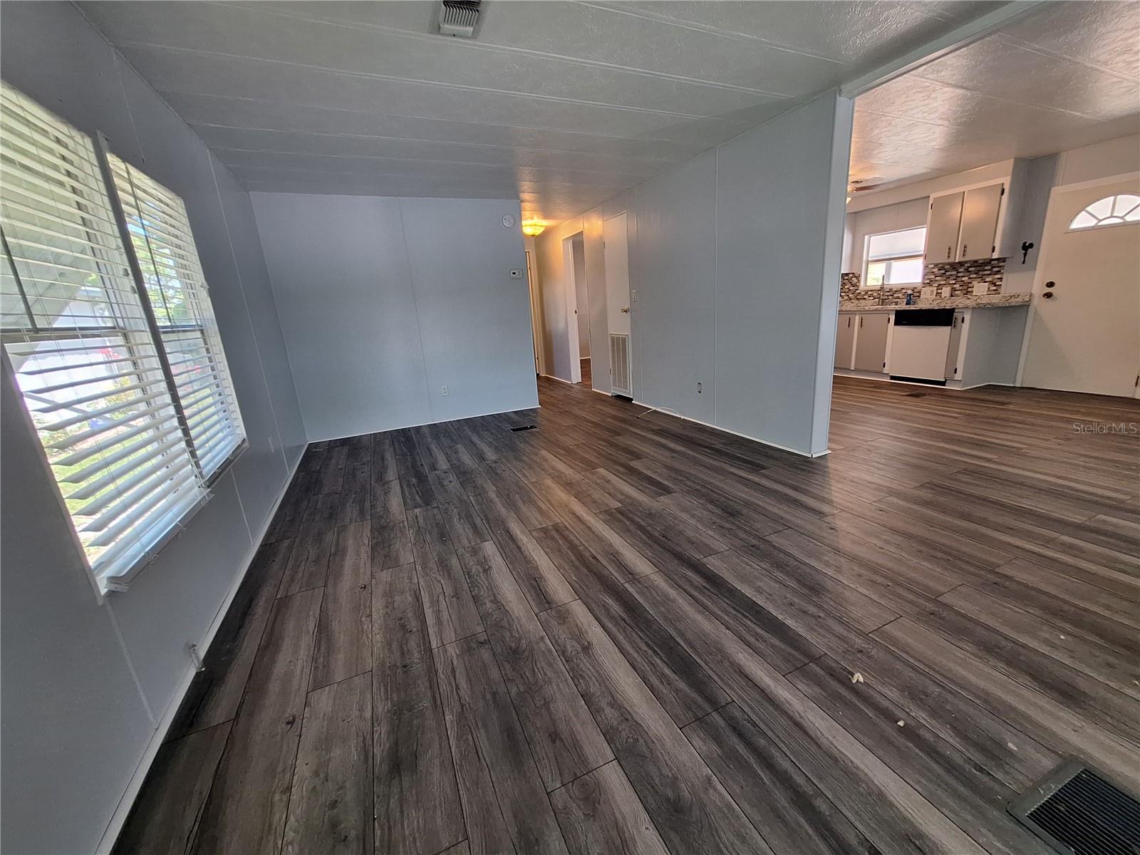 Image 4 of 77 For 7309 Blue Lake Drive