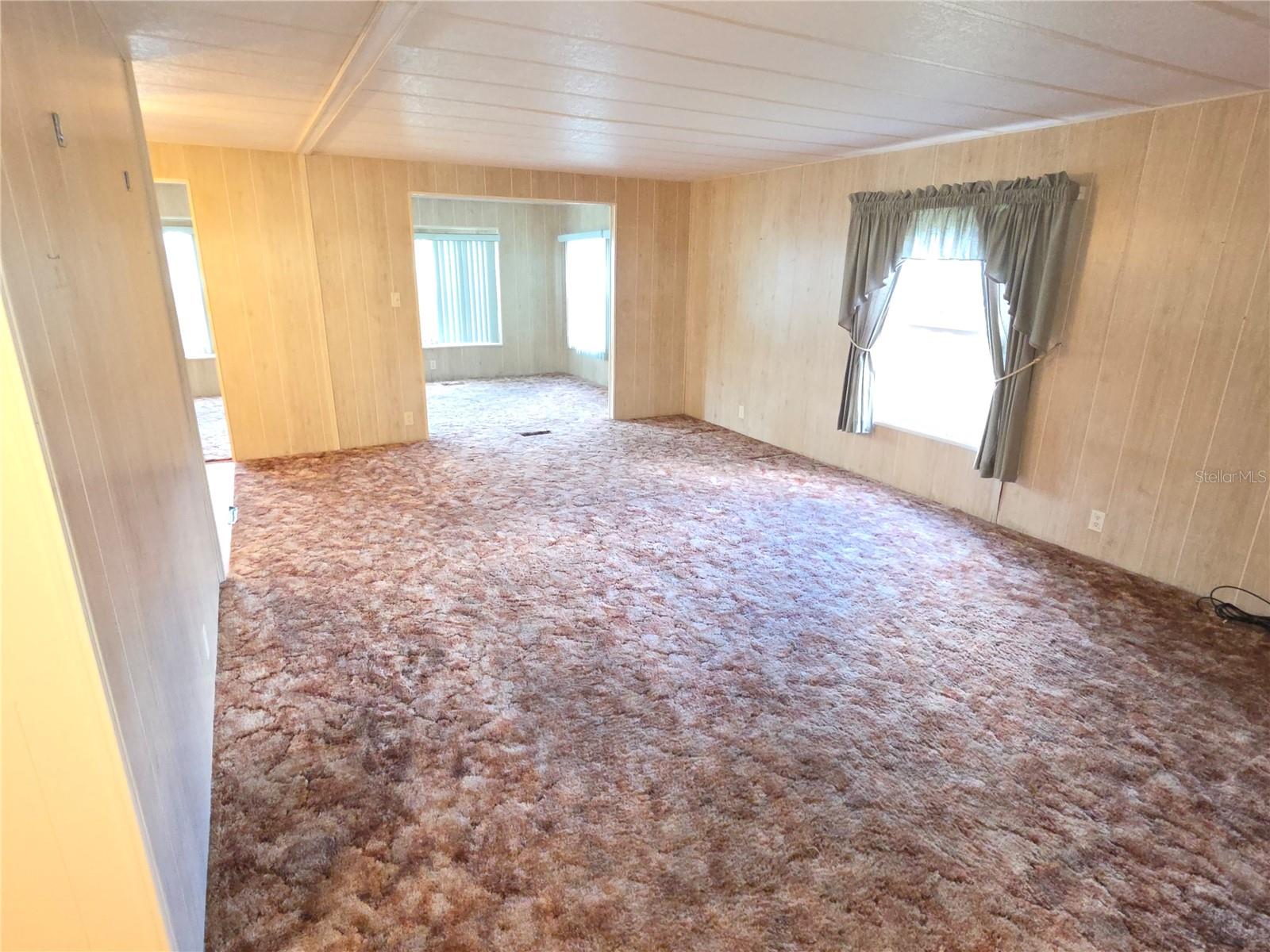 Image 4 of 18 For 12095 Walshwood Avenue