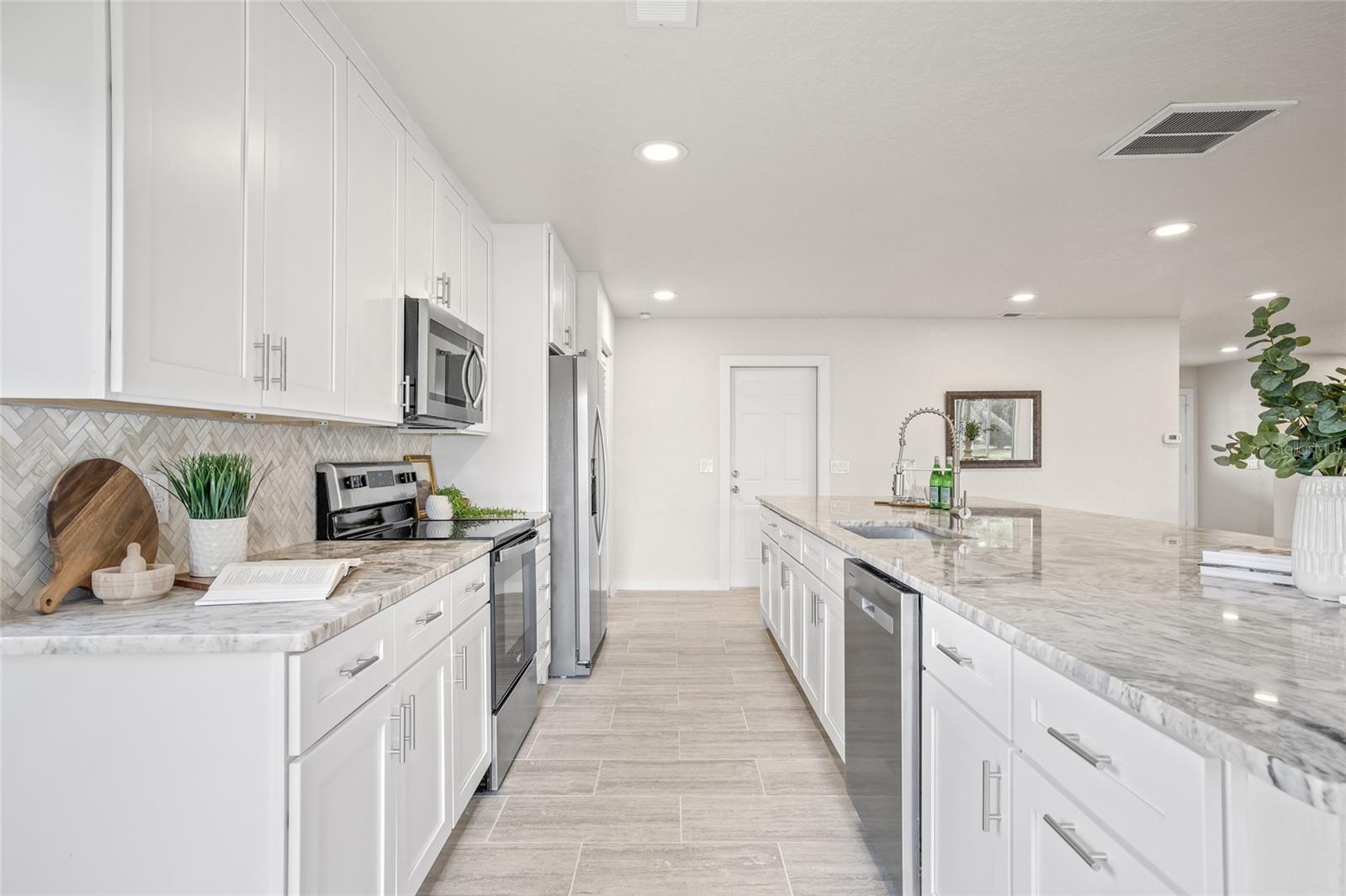 Image 19 of 41 For 9402 Stonewall Lane