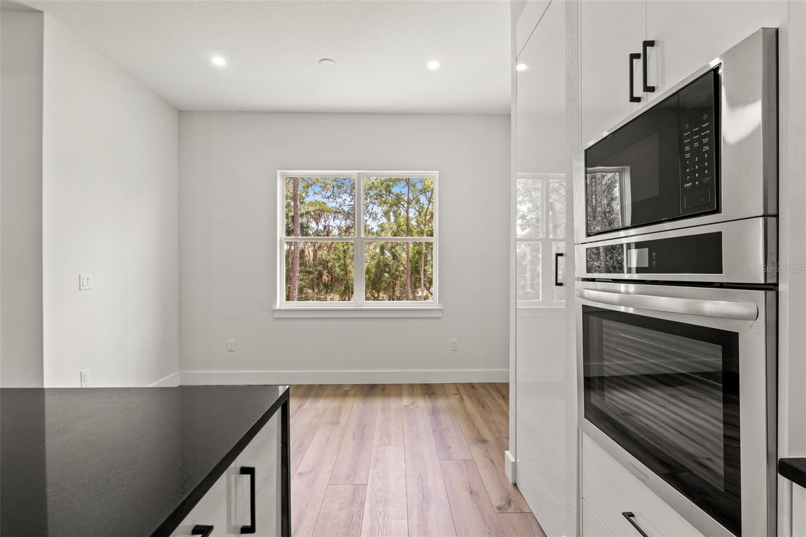 Image 15 of 61 For 4675 Hickory Oak Drive