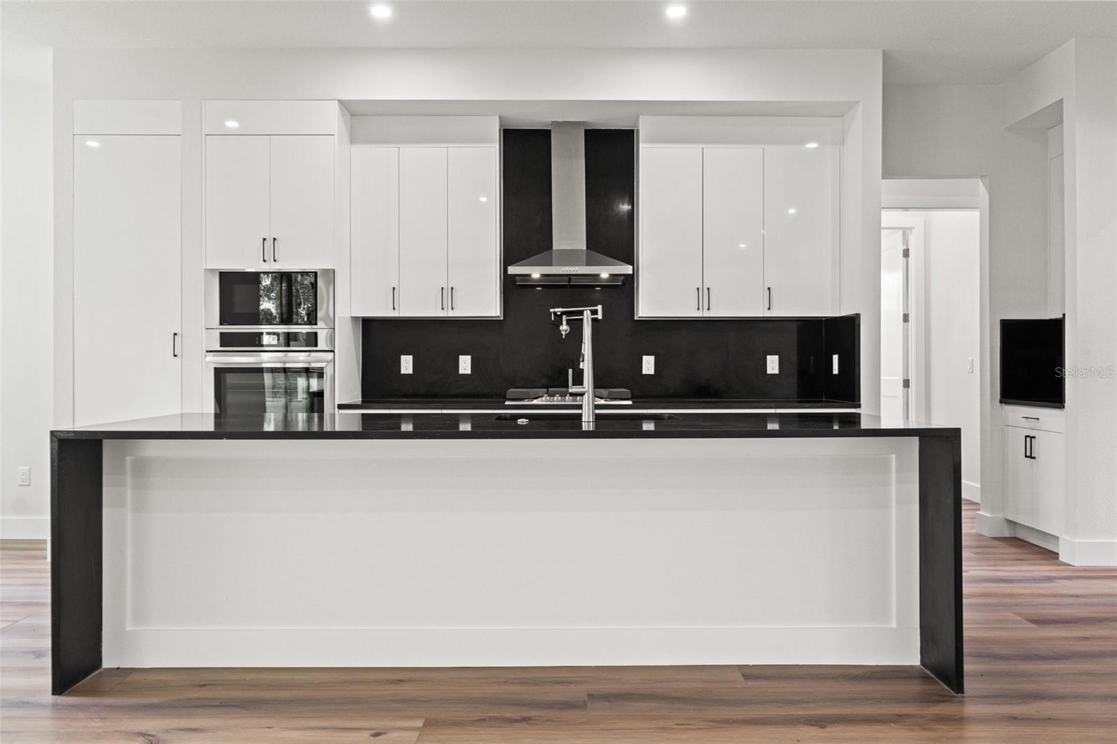 Image 24 of 61 For 4675 Hickory Oak Drive