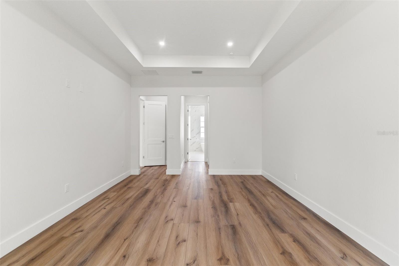 Image 32 of 61 For 4675 Hickory Oak Drive