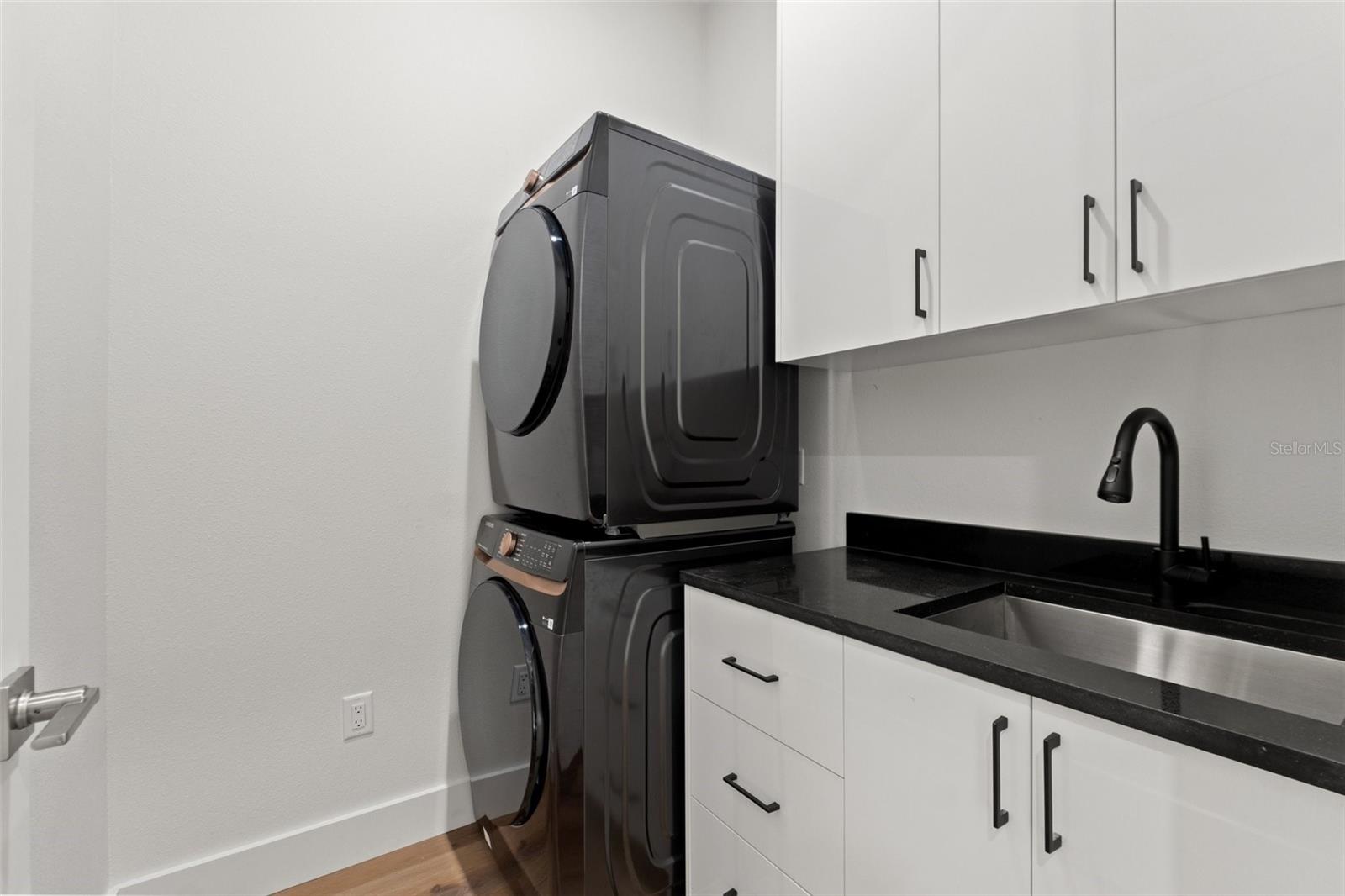 Image 45 of 61 For 4675 Hickory Oak Drive