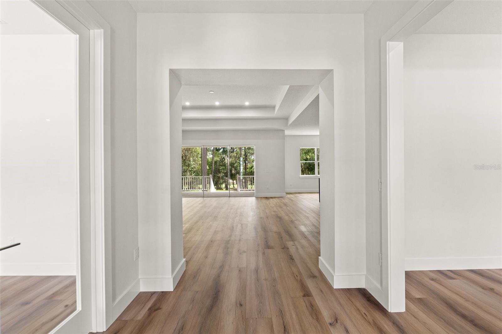 Image 6 of 61 For 4675 Hickory Oak Drive
