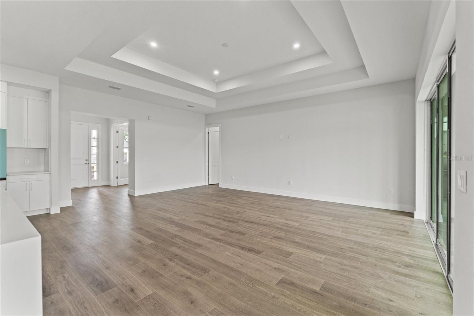 Image 15 of 61 For 4748 Hickory Oak Drive