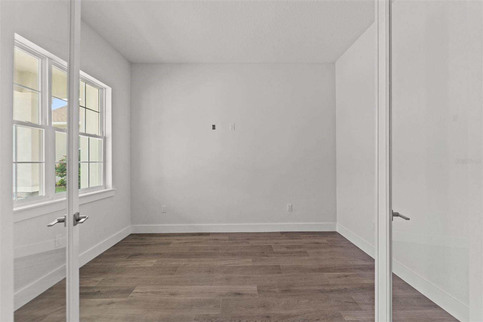 Image 5 of 61 For 4748 Hickory Oak Drive