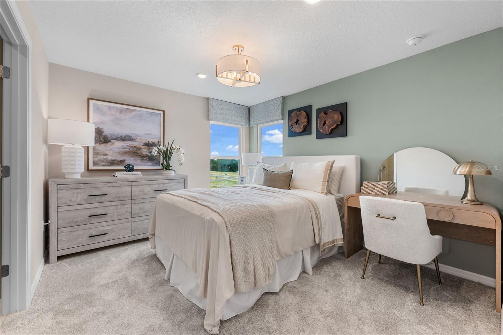 Image 25 of 35 For 612 Emerald Grove Drive