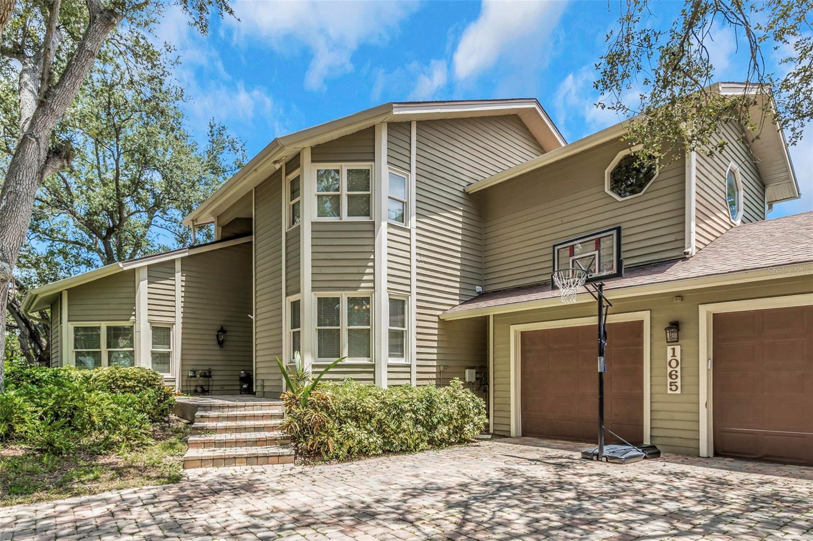 Details for 1065 Sable Court Ne, ST PETERSBURG, FL 33702
