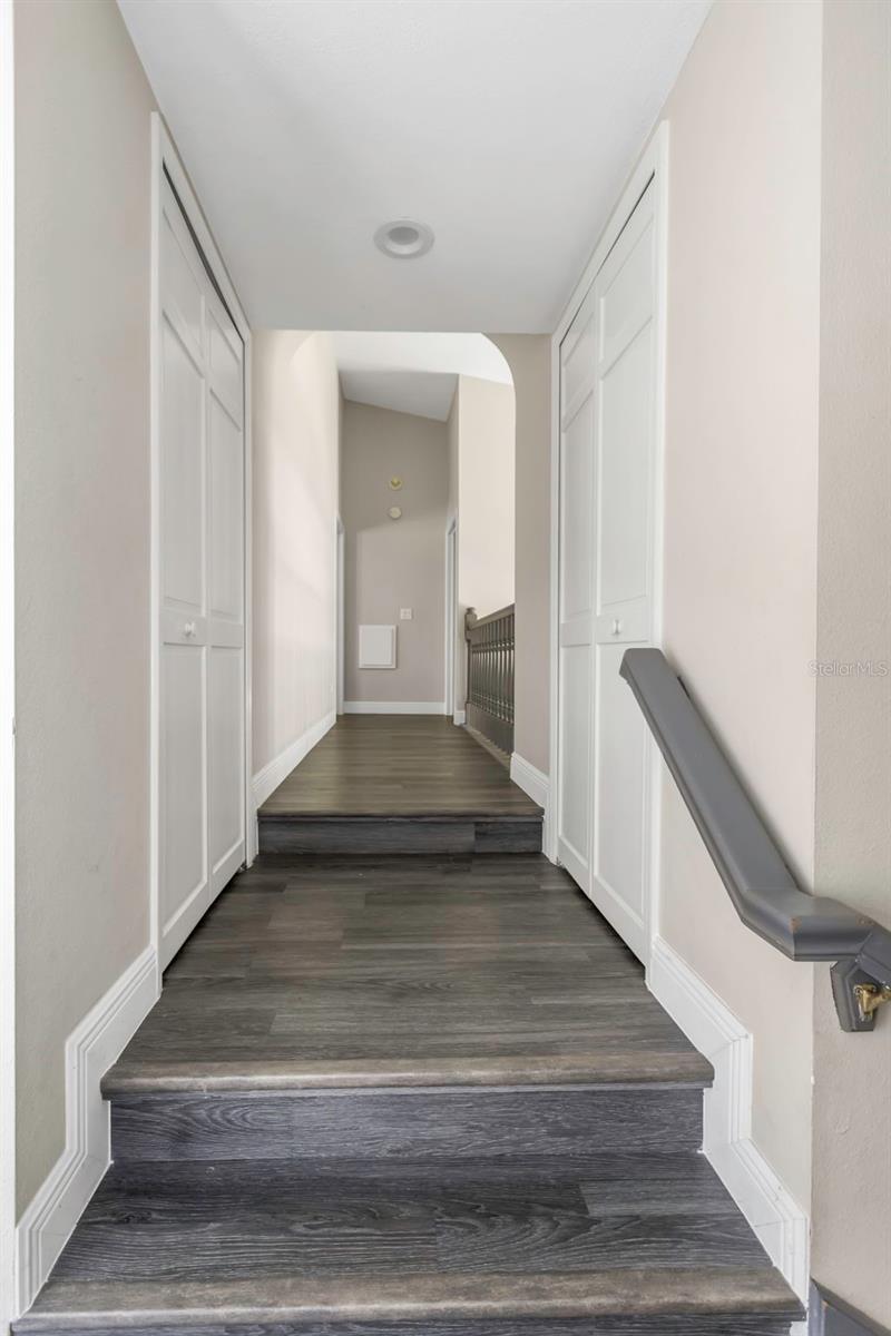 Image 18 of 75 For 1065 Sable Court Ne