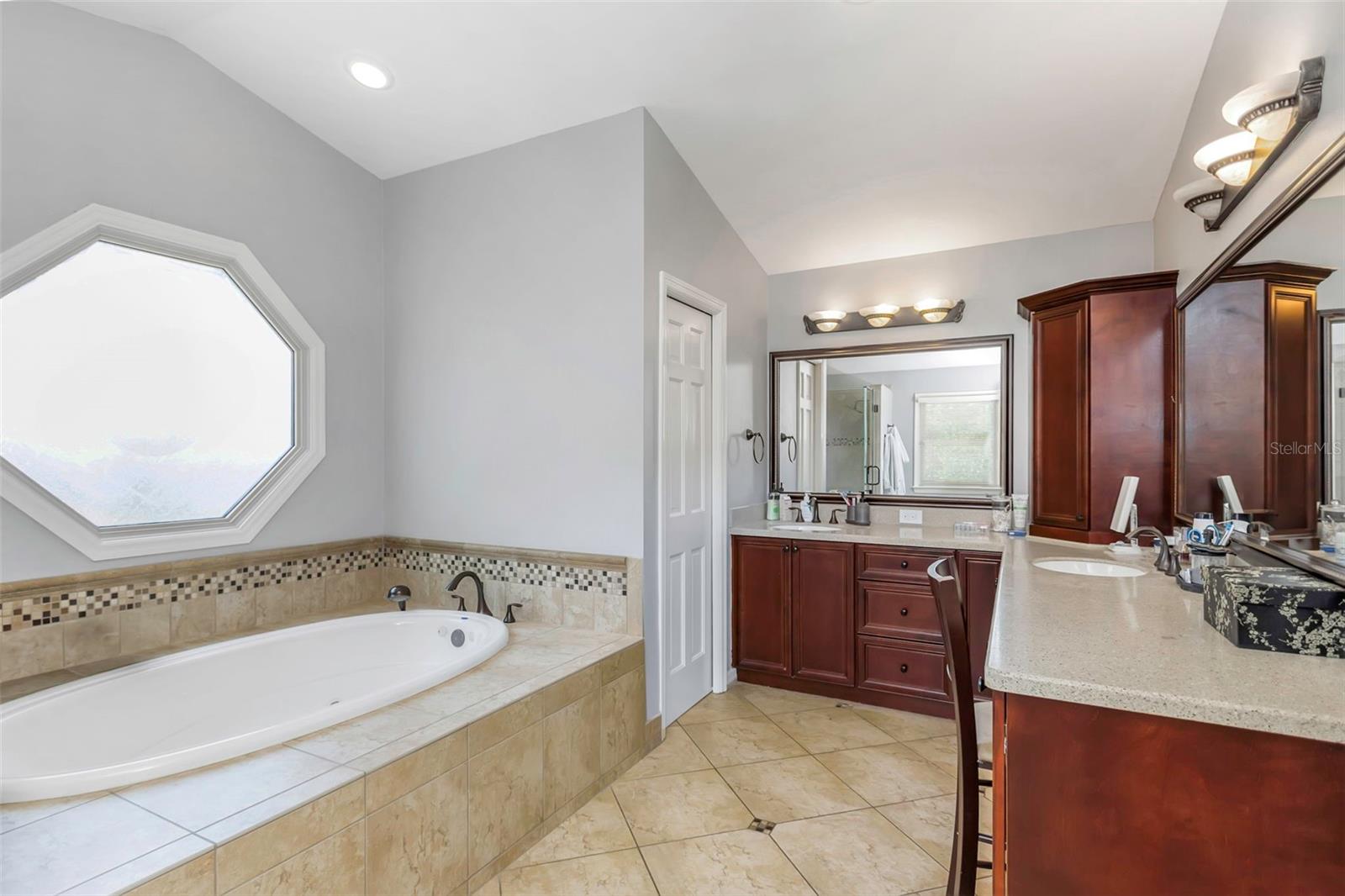 Image 30 of 75 For 1065 Sable Court Ne
