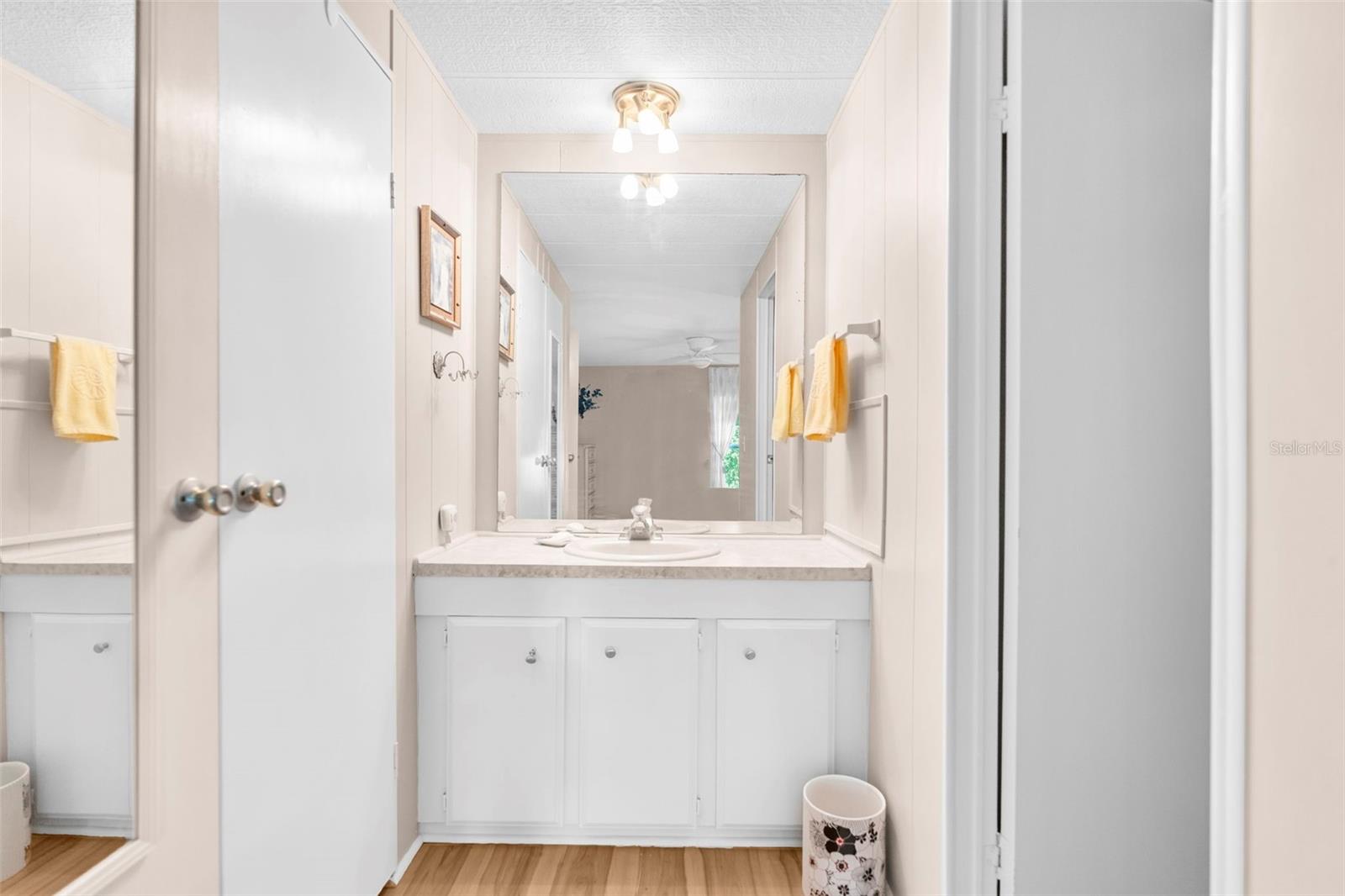 Image 21 of 37 For 8099 Dalavan Drive