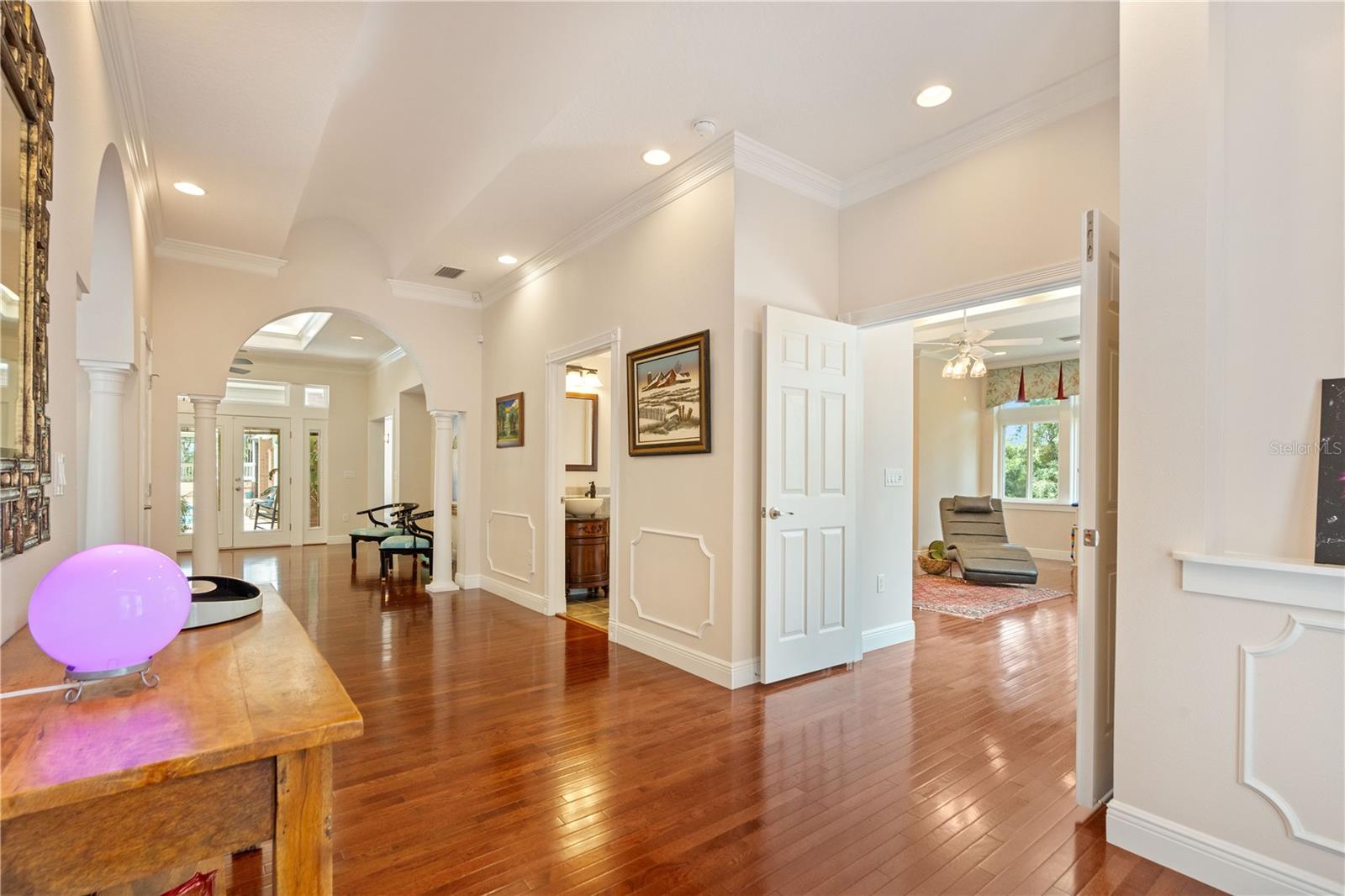 Image 16 of 99 For 22370 Skyview Circle