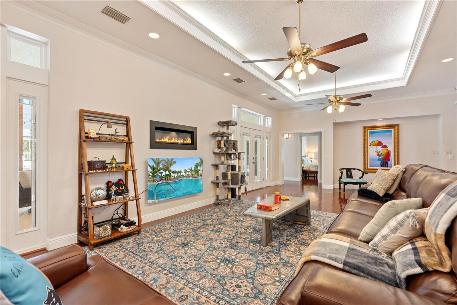 Image 18 of 99 For 22370 Skyview Circle