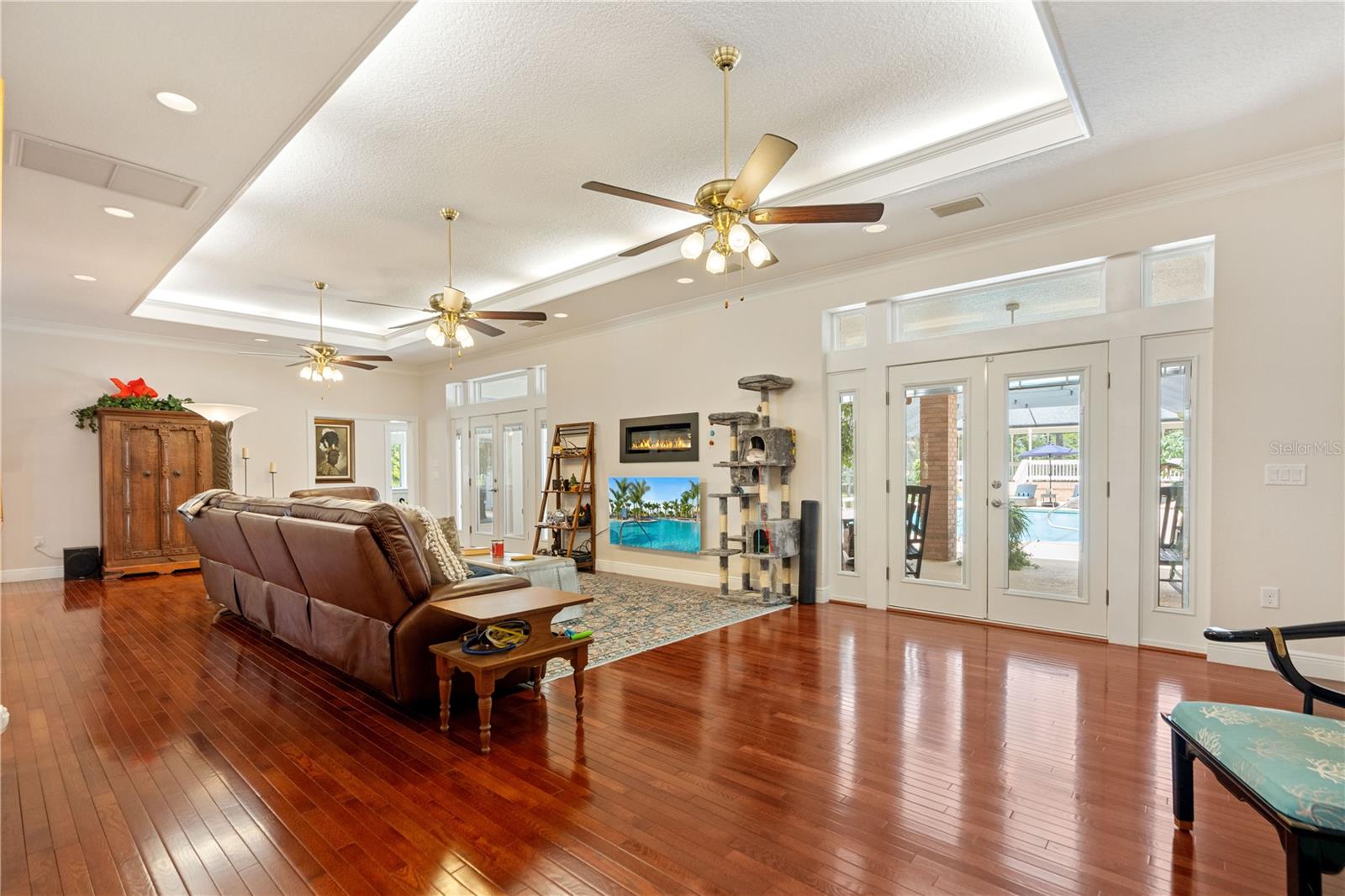 Image 20 of 99 For 22370 Skyview Circle
