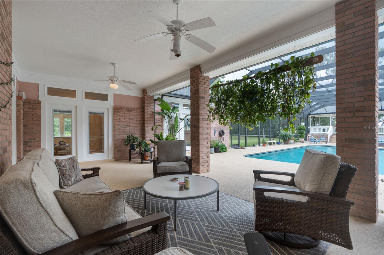 Image 58 of 99 For 22370 Skyview Circle