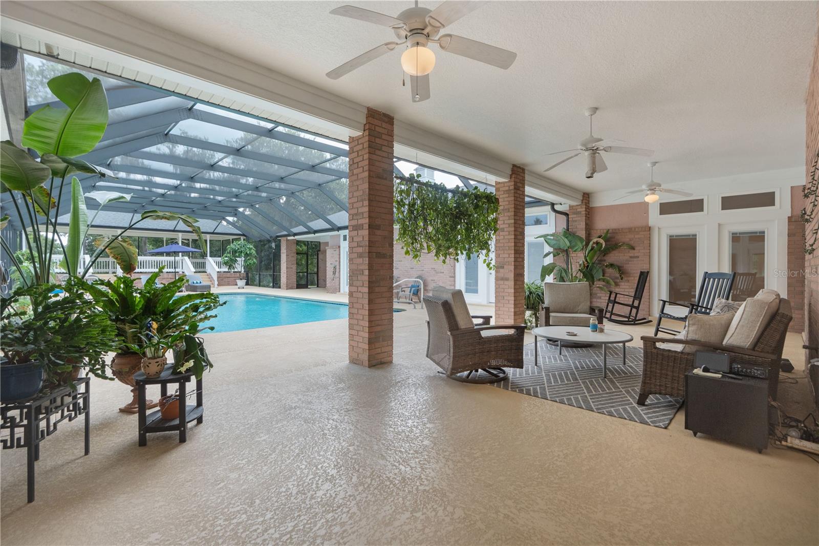 Image 59 of 99 For 22370 Skyview Circle