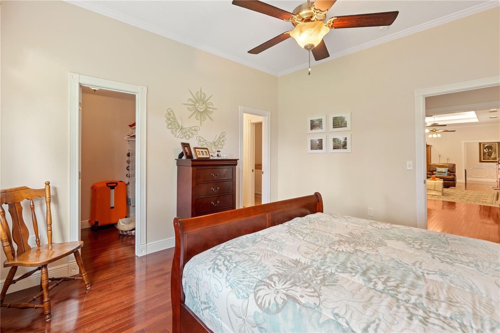 Image 63 of 99 For 22370 Skyview Circle