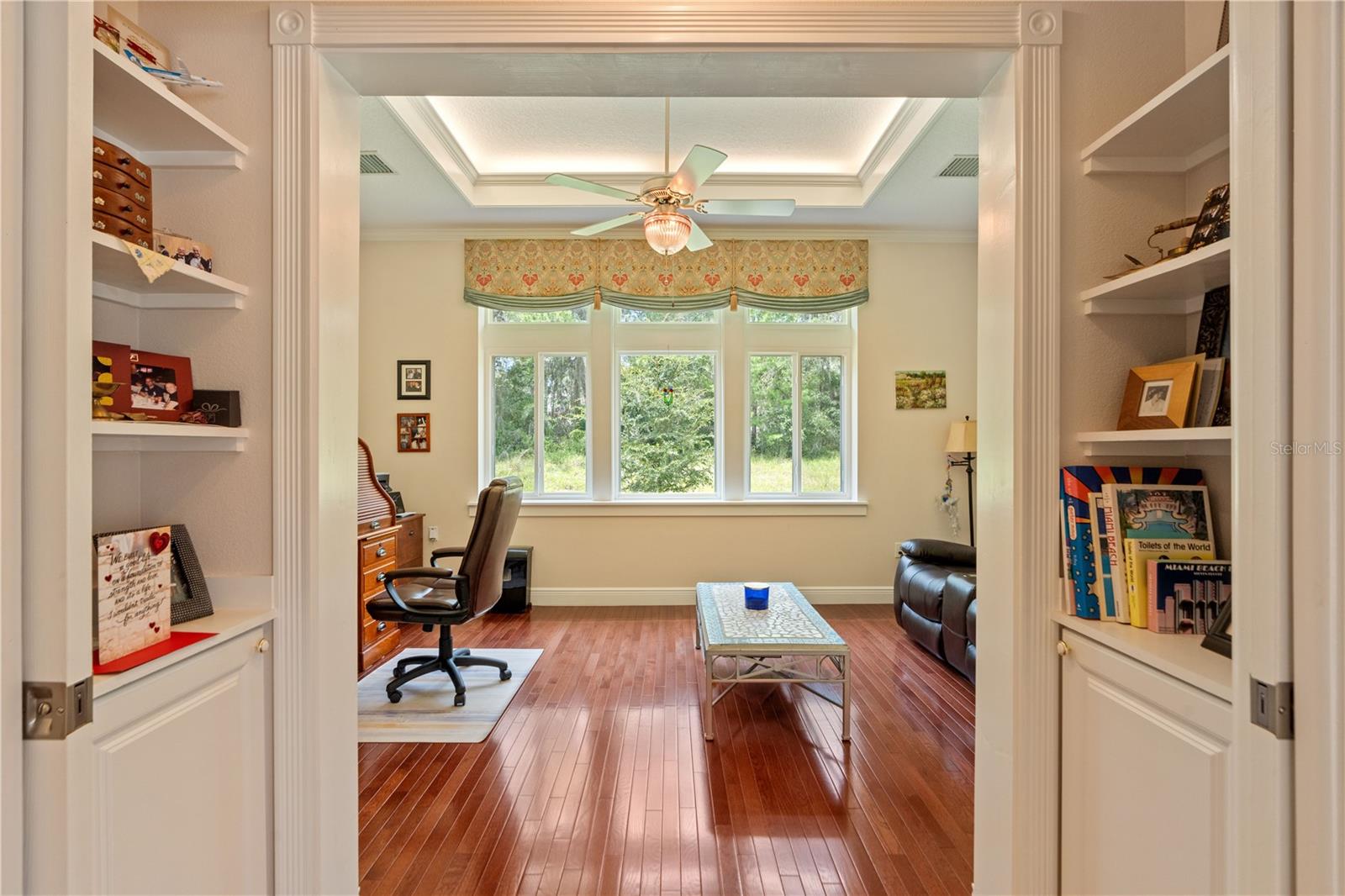 Image 66 of 99 For 22370 Skyview Circle