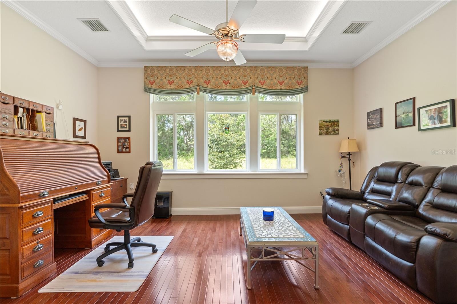 Image 69 of 99 For 22370 Skyview Circle