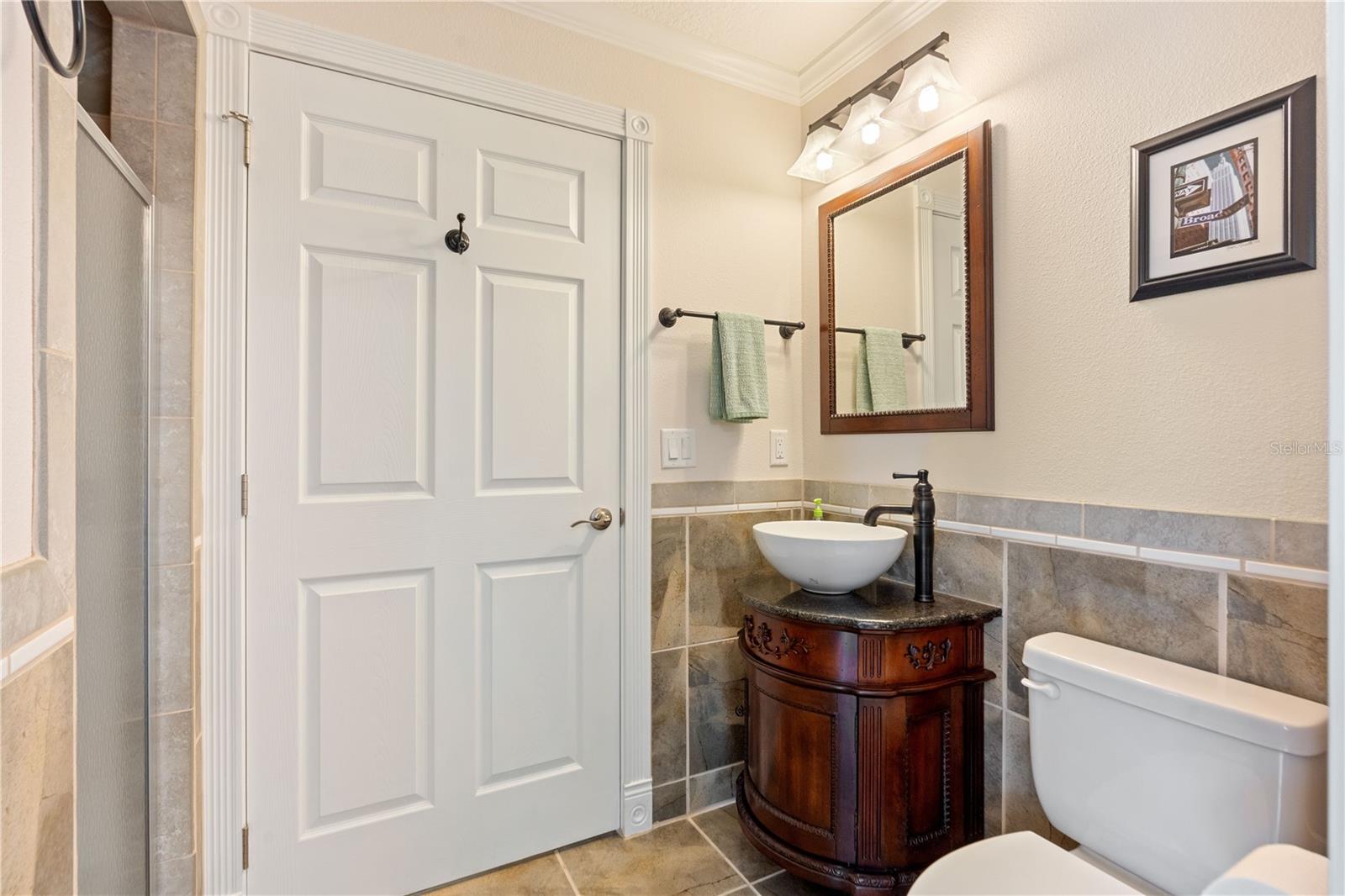 Image 72 of 99 For 22370 Skyview Circle