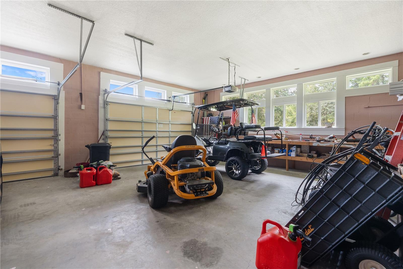Image 86 of 99 For 22370 Skyview Circle