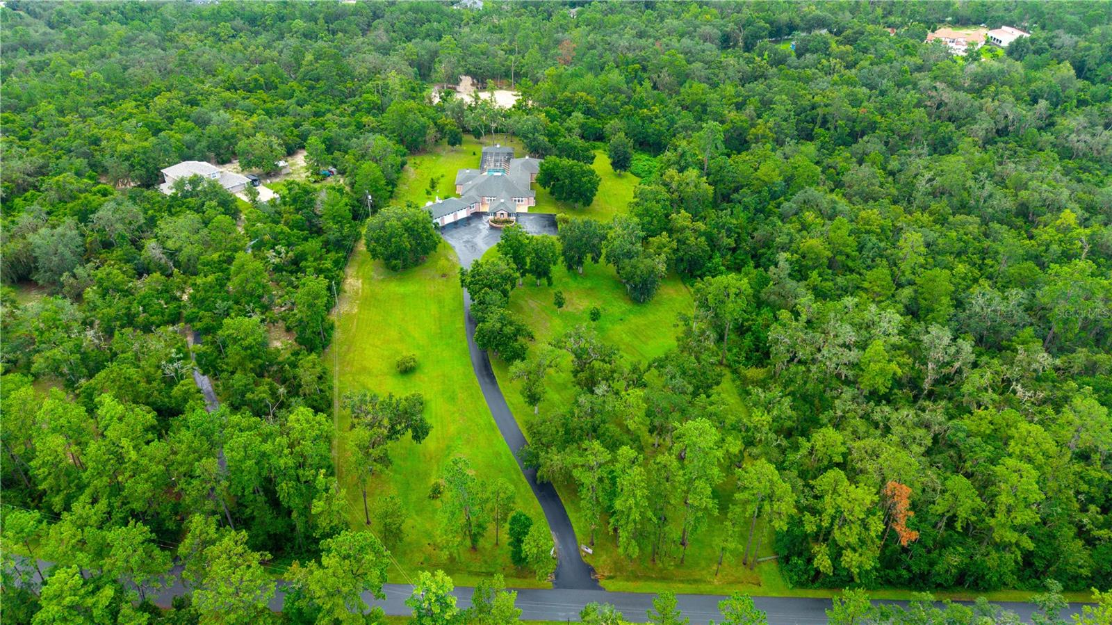 Image 91 of 99 For 22370 Skyview Circle