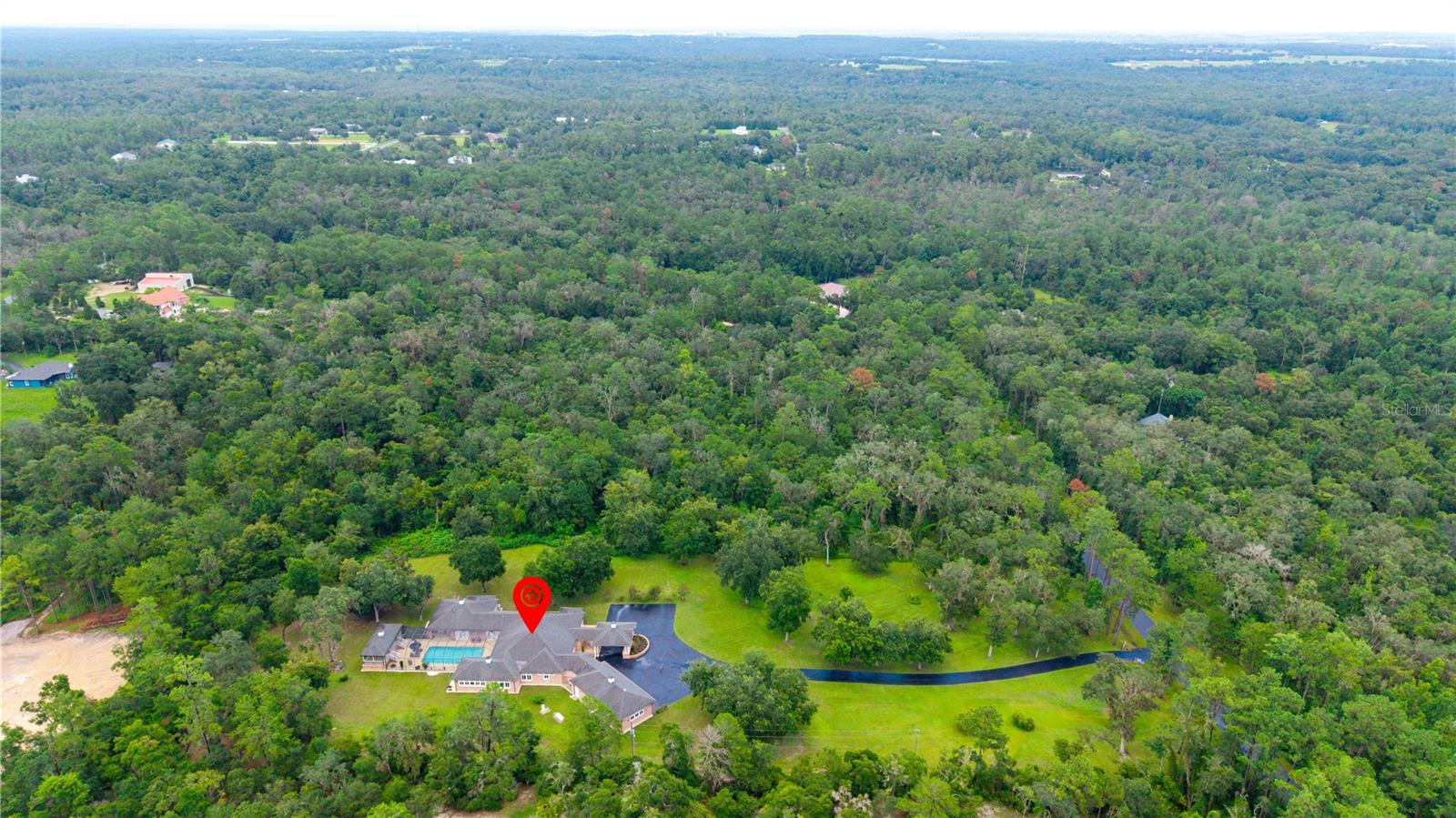 Image 96 of 99 For 22370 Skyview Circle