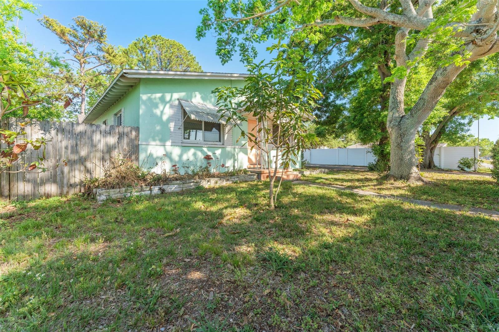Image 3 of 45 For 1604 58th Street S