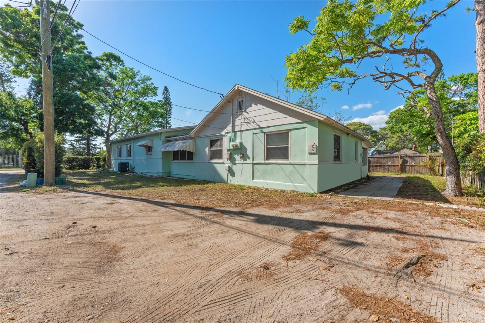 Image 40 of 45 For 1604 58th Street S