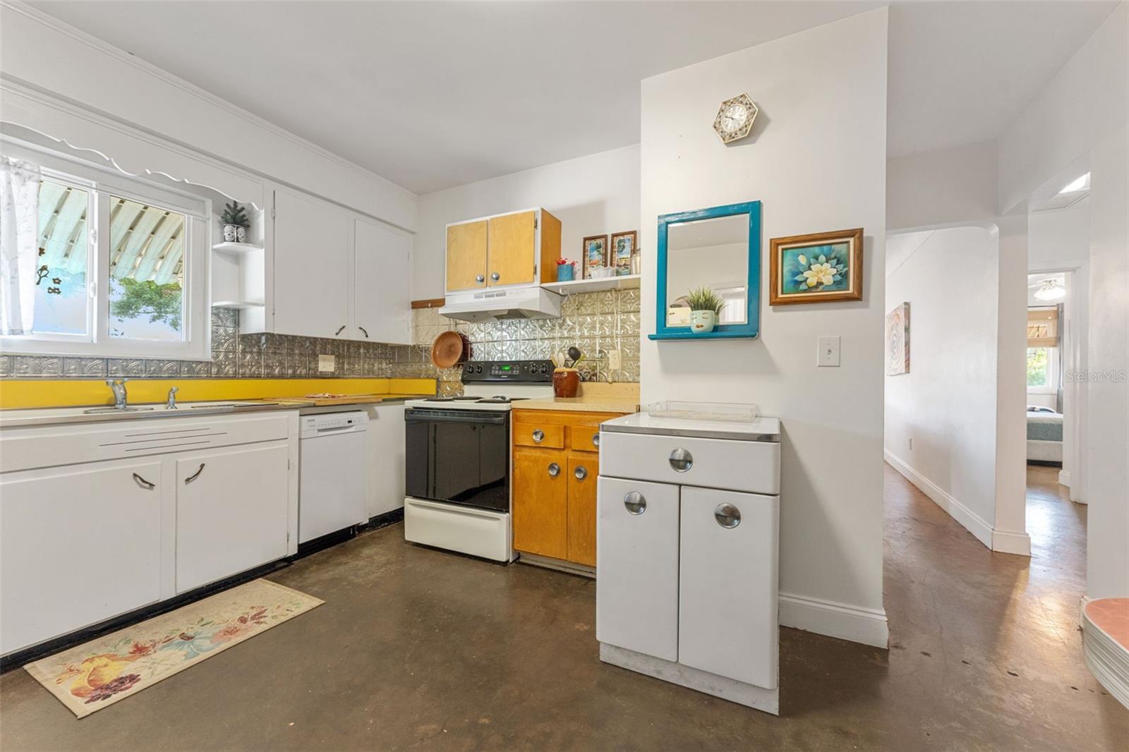 Image 8 of 45 For 1604 58th Street S