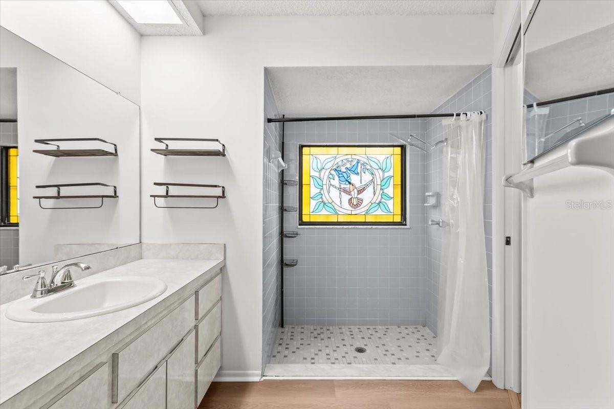 Image 16 of 77 For 11712 Foxfire Drive