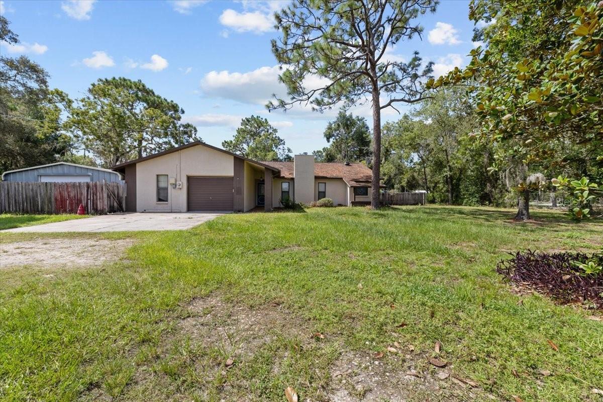 Image 45 of 77 For 11712 Foxfire Drive