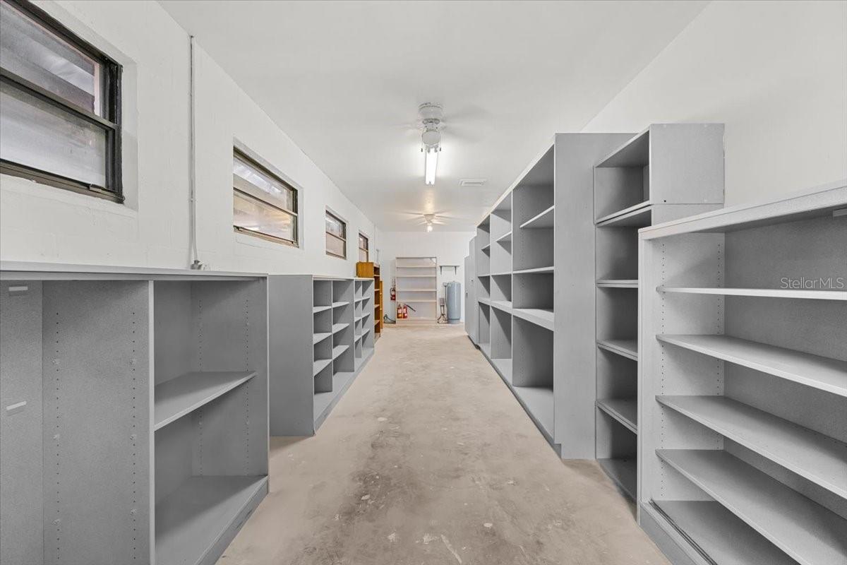 Image 53 of 77 For 11712 Foxfire Drive