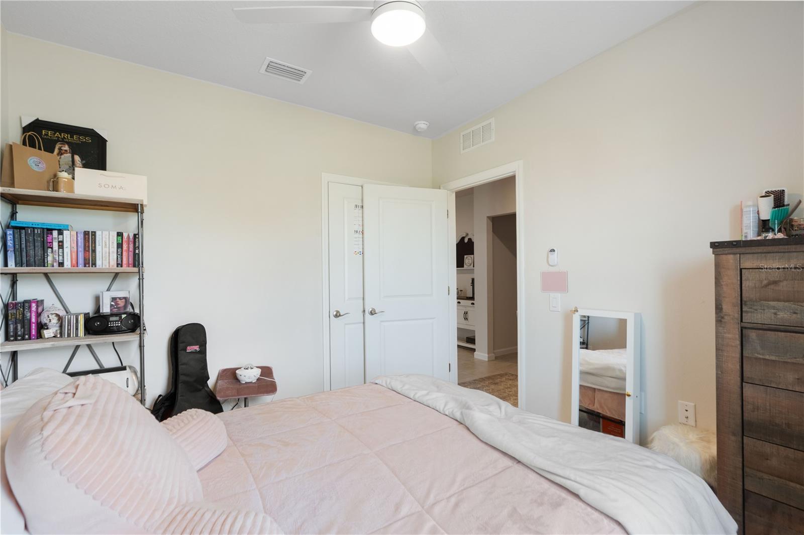 Image 23 of 53 For 143 Voltaire Drive