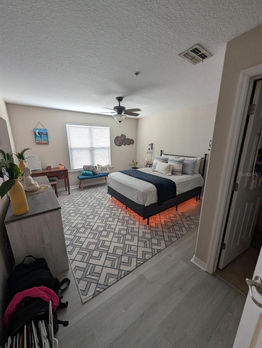 Listing photo id 12 for 6394 Banyan Boulevard 201