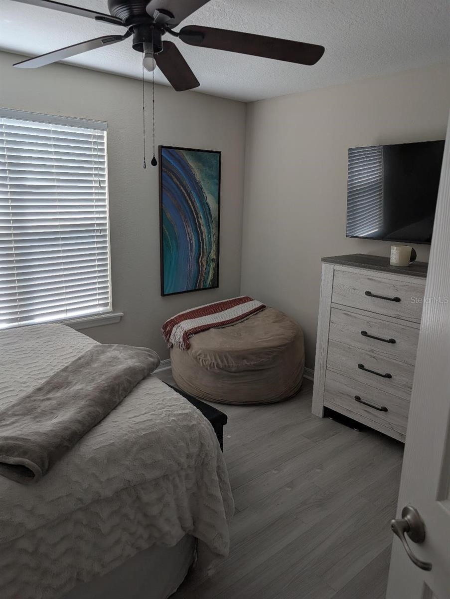 Listing photo id 15 for 6394 Banyan Boulevard 201