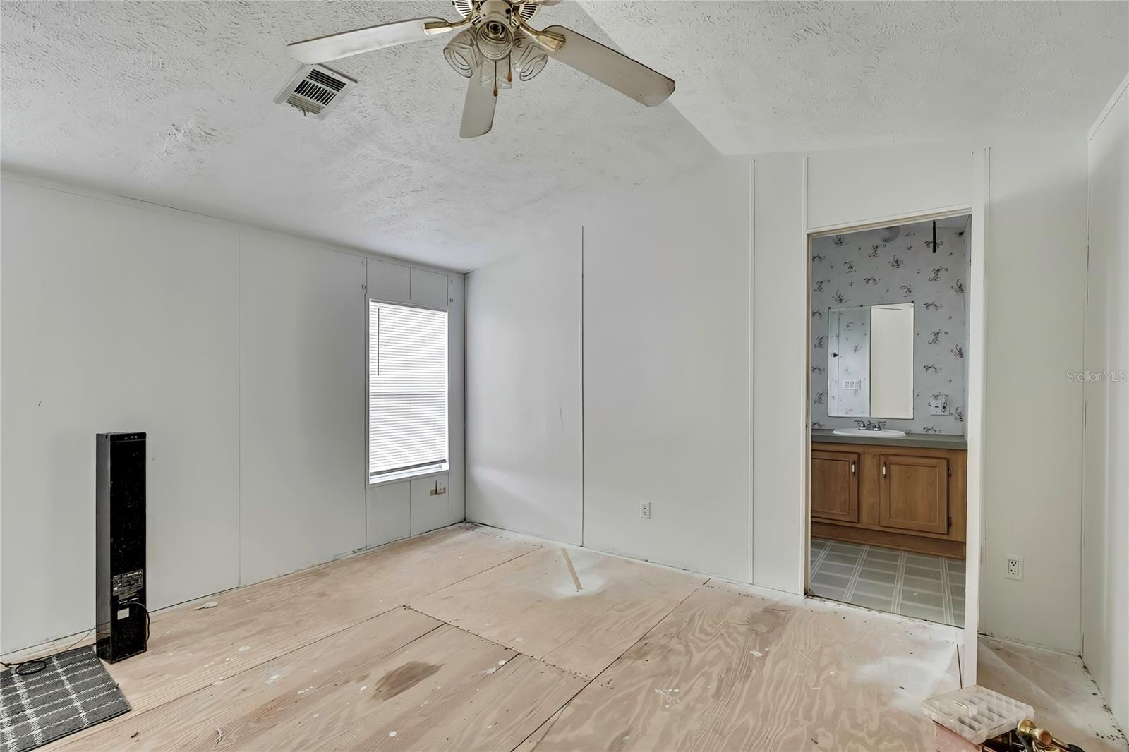 Listing photo id 10 for 11376 Eskimo Curlew Road