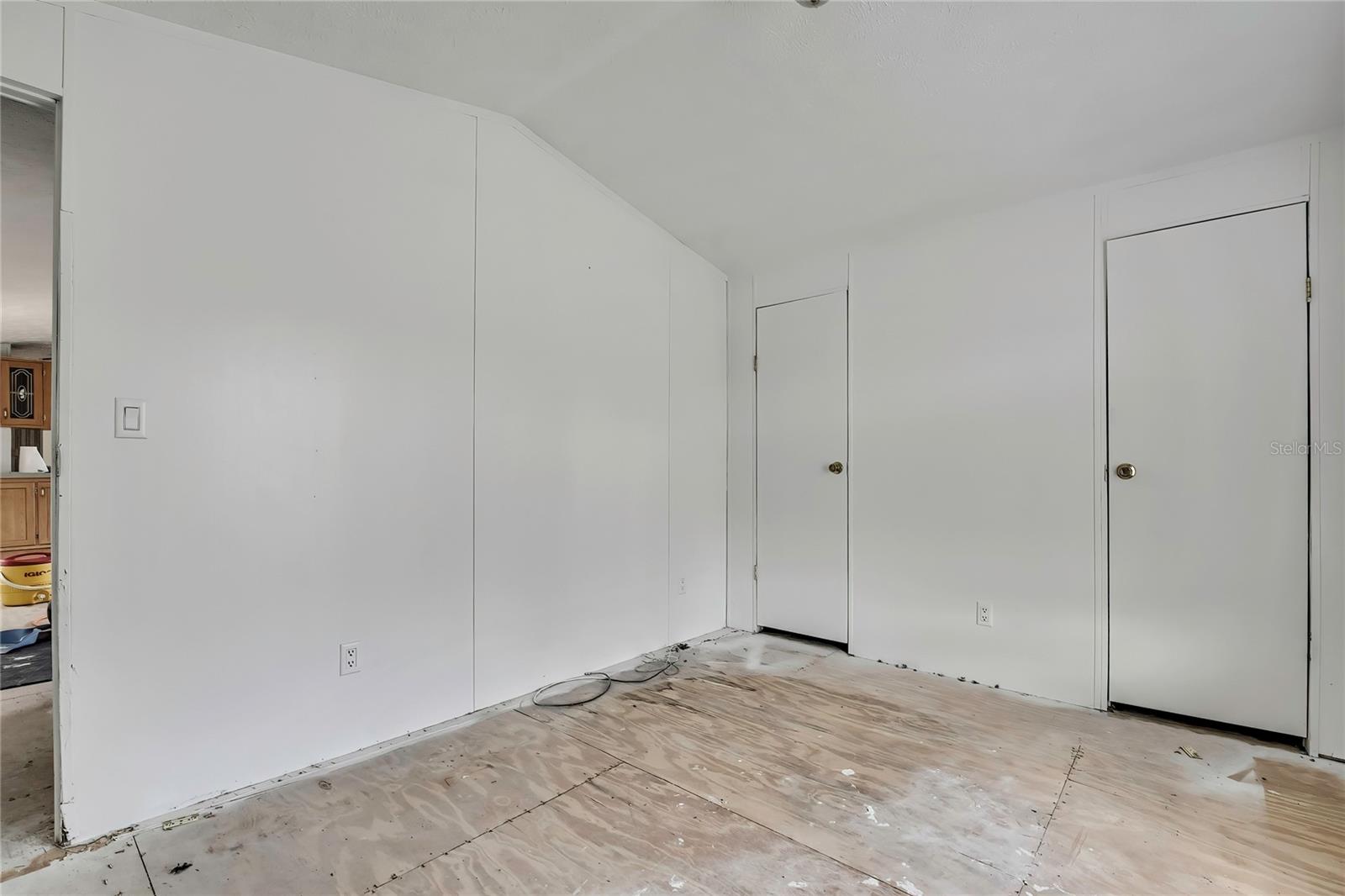 Listing photo id 16 for 11376 Eskimo Curlew Road