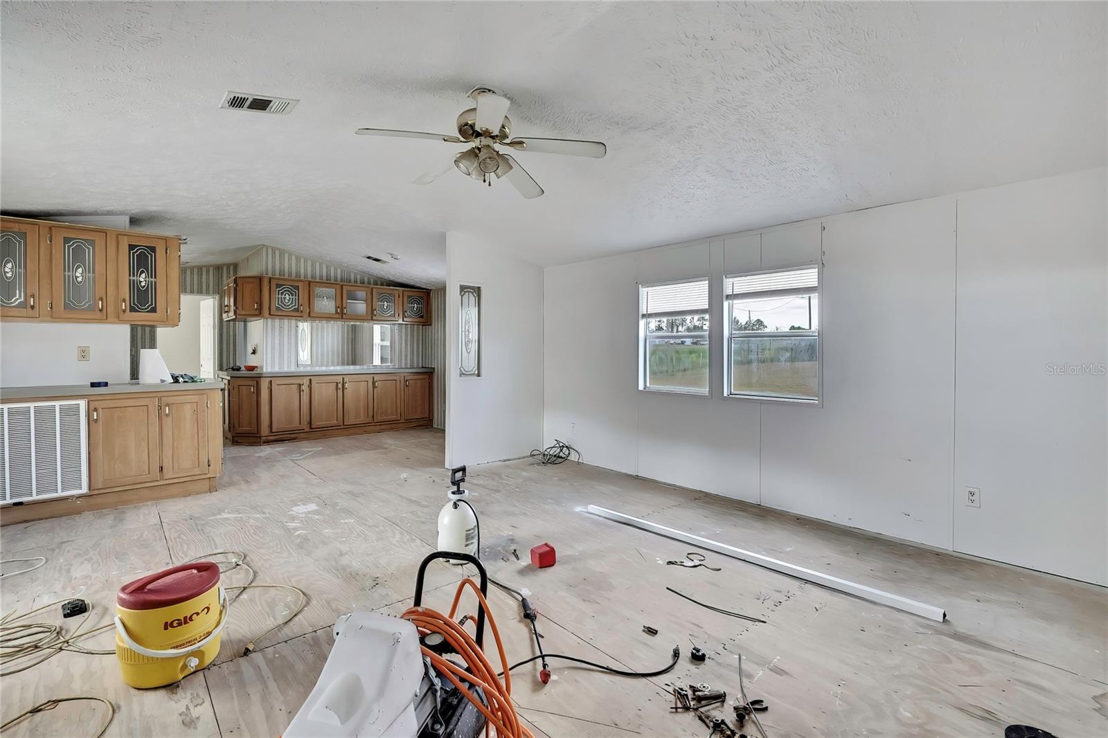 Listing photo id 6 for 11376 Eskimo Curlew Road