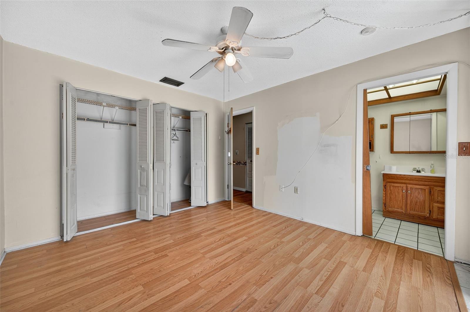Image 10 of 35 For 2520 Southpointe Drive
